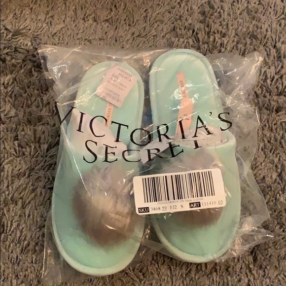 Victoria's Secret Shoes - VS Pom Slippers.